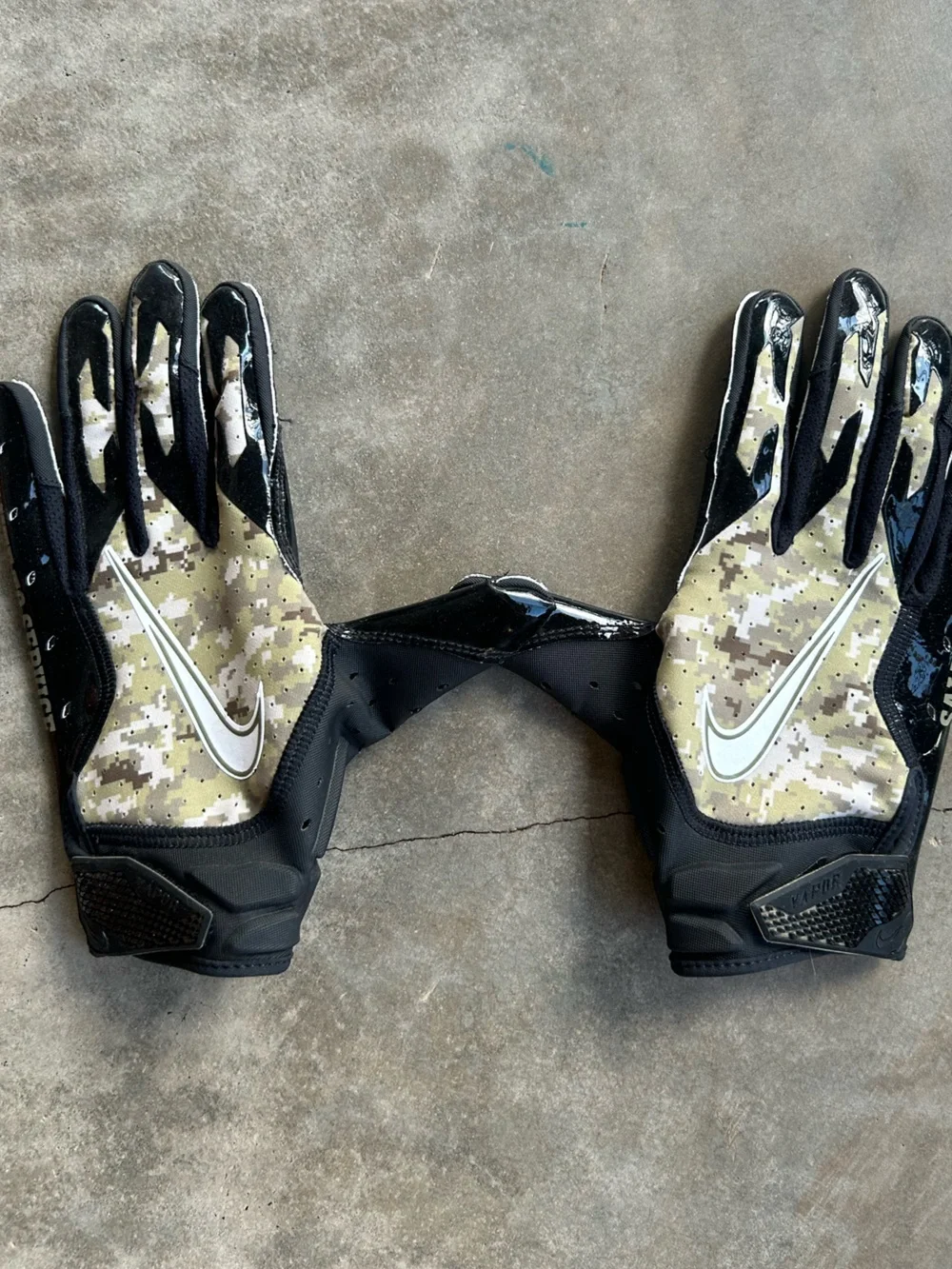 Salute to Service Camo NFL Football Gloves - Glossy Black